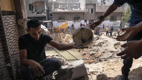 Secuelas de un ataque aéreo israelí en la Franja de Gaza. 