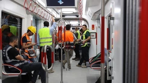 El tren ligero por dentro.