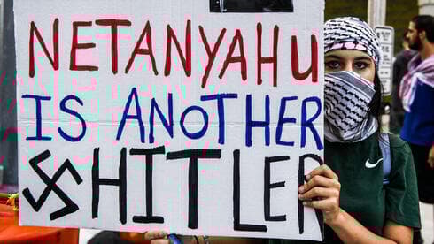 Una manifestación en contra de Israel en Florida durante los combates de mayo de 2021. (AFP) Una manifestación anti-Israel en Florida durante los combates de mayo de 2021 entre Israel y los grupos terroristas de Gaza.