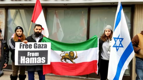 Iraníes muestran su apoyo a Israel en las redes sociales.