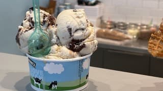 Venta de helados de Ben & Jerry's en Jerusalem.