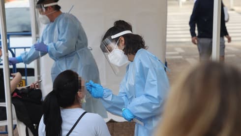 Centro de pruebas de coronavirus en la plaza Rabin de Tel Aviv. 