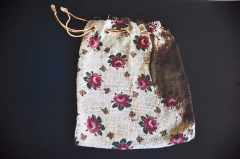 Restos de una prenda de Yechiel Sheinbaum, héroe del gueto de Vilna. 