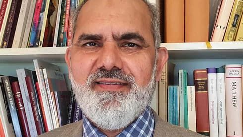 El imán Noor Ahmad Noor. 