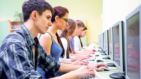 Trabajadores de alta tecnología. 