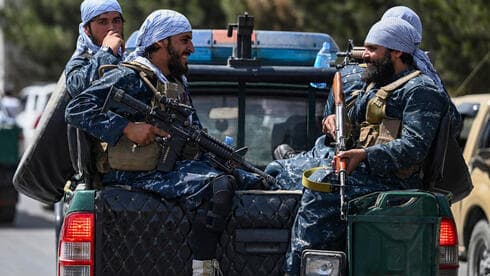Combatientes talibanes en Kabul. 