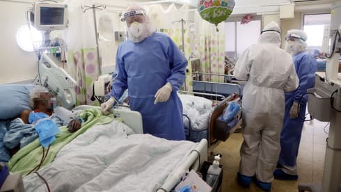 Sala COVID en el Centro Médico Kaplan en Rehovot. 