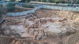 Las piedras eran trasladadas desde la cantera hacia la Ciudad Vieja.