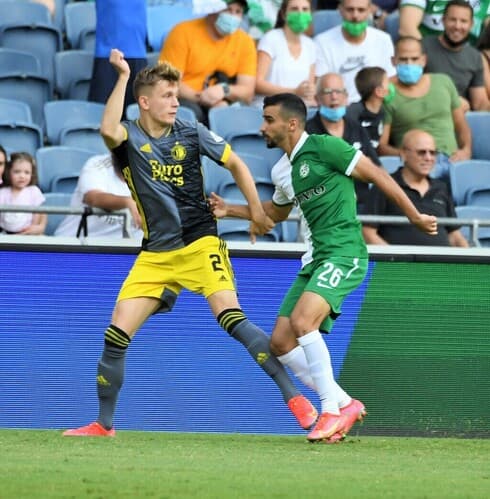 Maccabi Haifa empató de local ante el Feyenoord. 