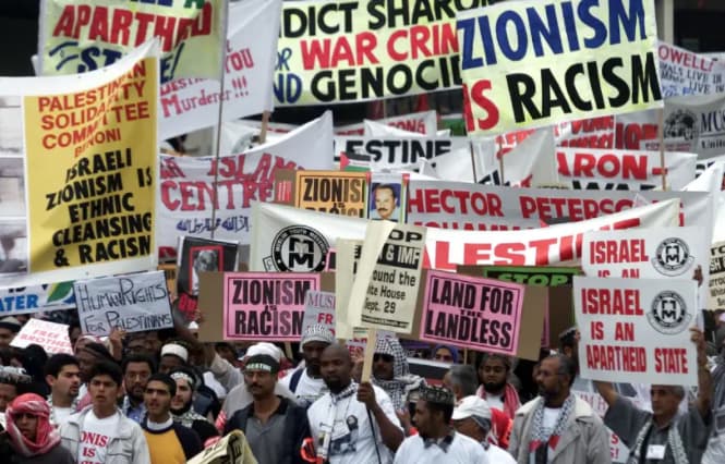 Protestas en Durban, 2001. 