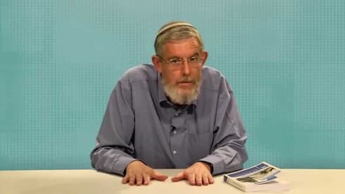 Rabino Yehuda Barnes.