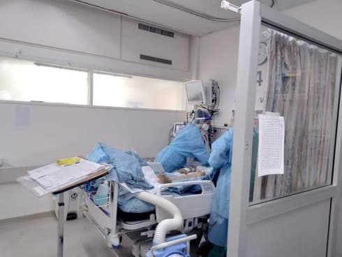 Sala de coronavirus en el Centro Médico Hadassah en Jerusalem. 