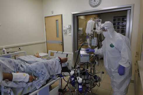 Sala de coronavirus del Centro Médico Ichilov. 