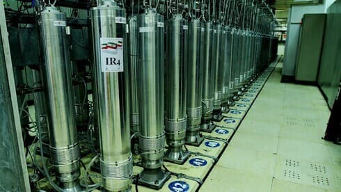 Centros de IR6 en la central nuclear de Natanz en Irán. 