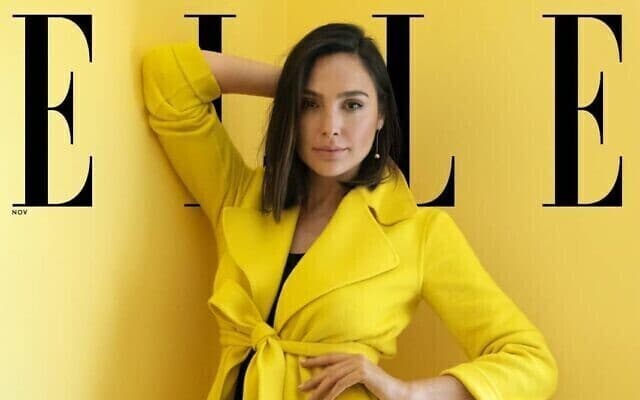 Gal Gadot en la portada del número de noviembre de 2021 de la revista Elle. 