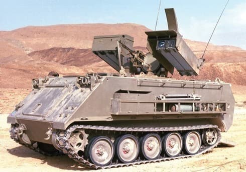 Un tanque usado para lanzar el misil Tamuz.
