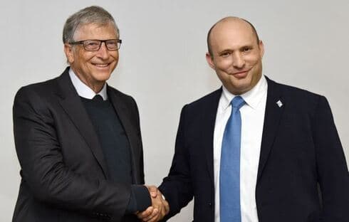 Bill Gates y Naftalí Bennett se reunieron en Glasgow. 