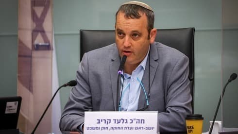 Gilad Kariv, parlamentario por Avodá. 