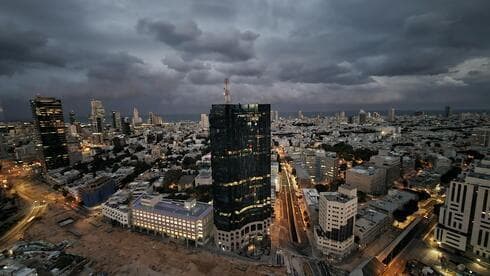 Vista aérea de Tel Aviv durante la tormenta. 