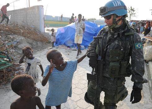Un soldado de las fuerzas de  paz de la ONU. 