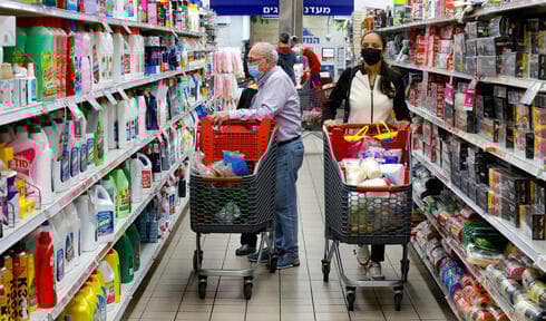 El COVID-19 causó un aumento global en los precios de las materias primas. 