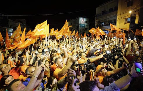  Los partidarios de Hezbolá celebran la victoria electoral en 2018. 
