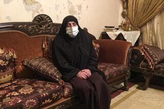 Umm Alaa, la madre de Omar Seif, quien fue asesinado el fin de semana en Irak. 