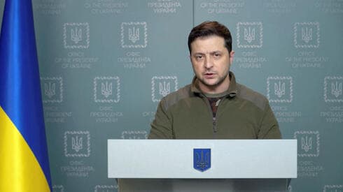 El presidente de Ucrania, Volodimir Zelenski, se dirige al pueblo el 28 de febrero de 2022. 