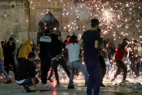 Momento de los incidentes entre israelíes y palestinos registrados durante el Ramadán en 2021. (Reuters) Momento de los incidentes entre israelíes y palestinos registrados durante el Ramadán en 2021.