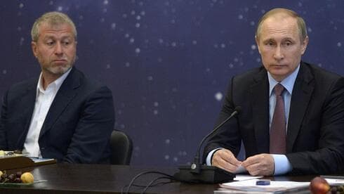 Roman Abramovich y el presidente ruso Vladimir Putin. 