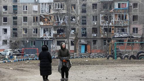 Un edificio residencial en Mariupol tras ser destruido por los bombardeos rusos. (Reuters) Un edificio residencial en Mariupol tras ser destruido por los bombardeos rusos.