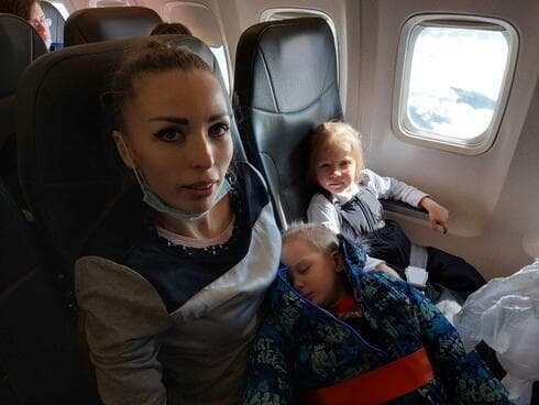 Victoria Stzvichick y sus hijos.