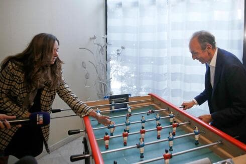 El candidato presidencial y su pareja, en un momento de diversión. 