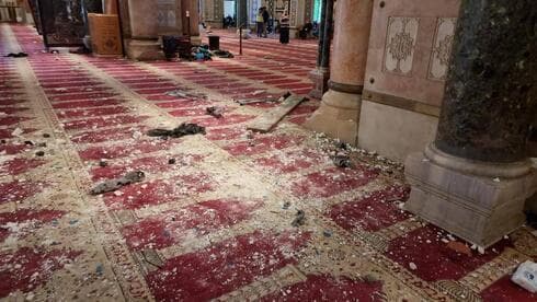 La mezquita de Al Aqsa después de que los palestinos se enfrentaran con la policía el viernes. (Policía de Israel) La mezquita de Al Aqsa después de que los palestinos se enfrentaran con la policía el viernes.