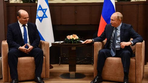 El primer ministro de Israel y el presidente ruso durante un encuentro en Moscú. (AFP) El primer ministro de Israel y el presidente ruso durante un encuentro en Moscú.