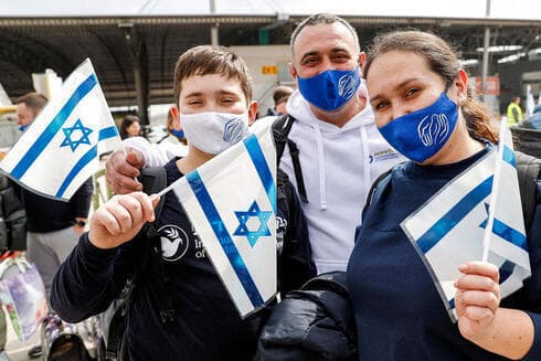 Inmigrantes ucranianos llegan a Israel. 