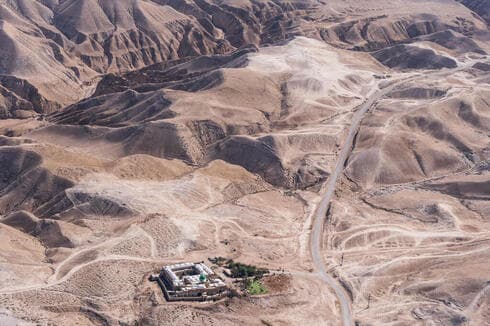 Santuario Nabi Musa Judea