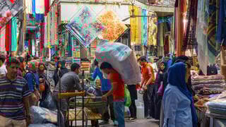 Mercado de Teherán. La pareja estuvo dos días en la ciudad. 