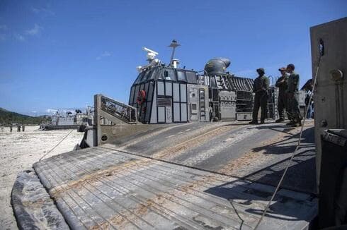 Nave de desembarco estadounidense. 