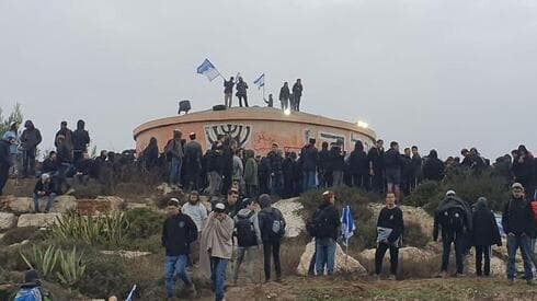 El debate por la evacuación de Homesh podría derrocar al gobierno de Israel. (Alex Kolomviski) Homesh