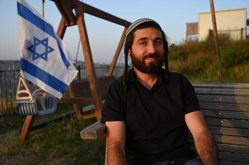 Tzvi Sukkot del asentamiento Yitzhar. 