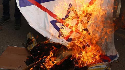 Bandera Fuego Pakistán