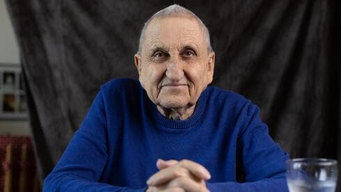 A. B. Yehoshúa. 