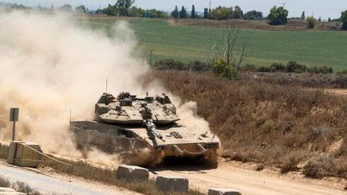 Tanque de las FDI en la frontera de Gaza. 