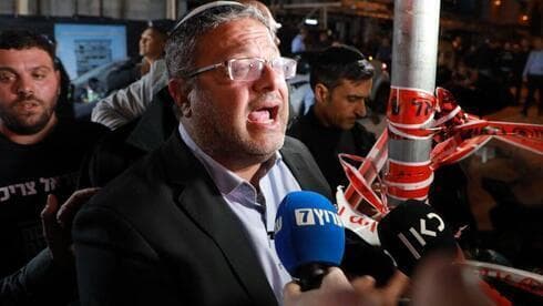 Itamar Ben Gvir, miembro de la Knesset, de ultraderecha, gana adeptos entre los jóvenes haredíes. (Dana Kopel) Itamar Ben Gvir, miembro de la Knesset, de ultraderecha, gana adeptos entre los jóvenes haredíes.