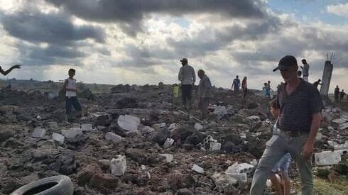 Daños del bombardel del sábado en Tartus, al sur de Siria.