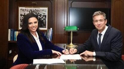 Ayelet Shaked e Yoaz Hendel anunciaron una nueva alianza de partidos de derecha. (Ariel Zandberg) Shaked Hendel