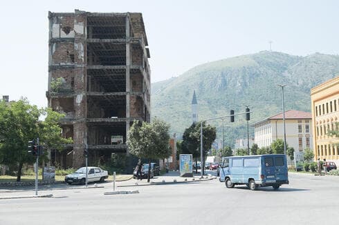 Edificio dañado en los combates en Bosnia durante las guerras yugoslavas. (Gettyimages) Edificio dañado en los combates en Bosnia durante las guerras yugoslavas.