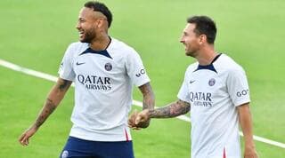 Messi y Neymar en el estadio Bloomfield de Tel aviv. 