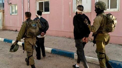 Sospechosos de terrorismo arrestados en Jenin a principios de este año. (Unidad de Portavoces de las FDI) Sospechosos de terrorismo arrestados en Jenin a principios de este año.